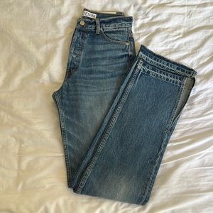 EB DENIM WITH SLIT